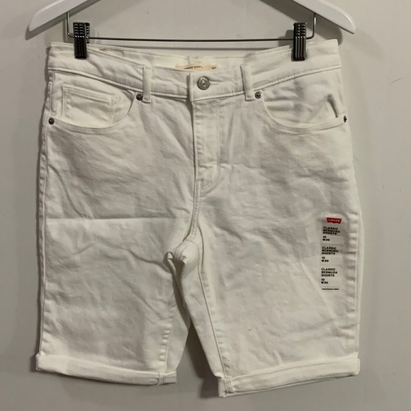 Levi’s Classic Bermuda Shorts, Sz 10W30, NWOT - Picture 1 of 6